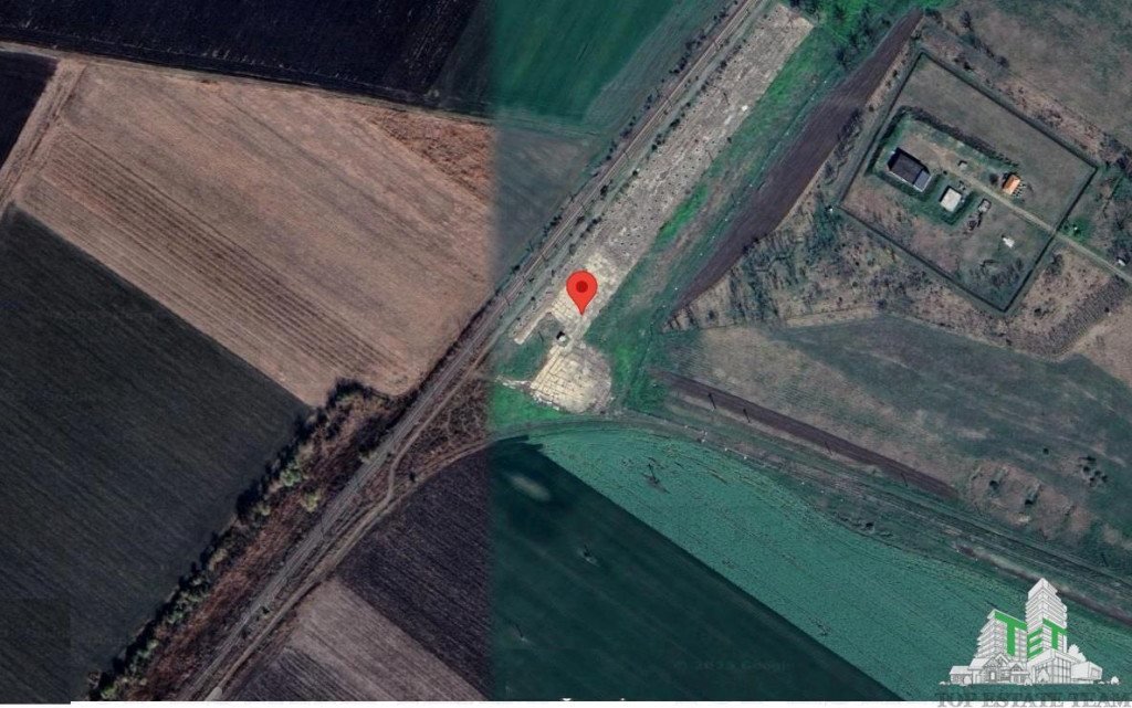 Teren si platforma betonata cu acces rapid la Autostrada Mol