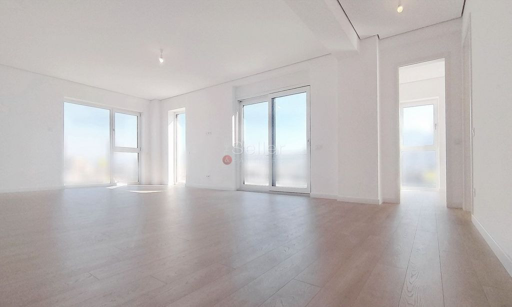 Apartament Nou Finalizat- Zona Carpatilor