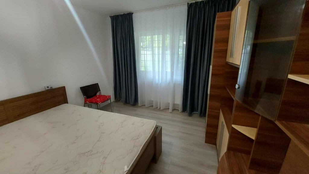 Apartament 1 camera D, in Podul de Fier