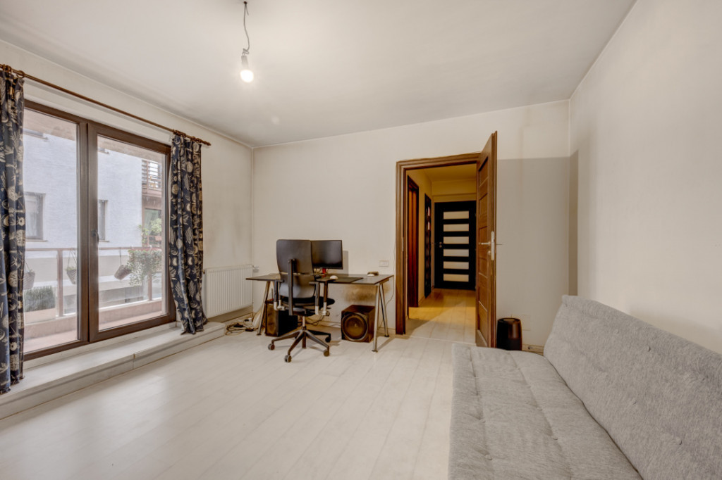 Decomandat - metrou Bazilescu - Bucureștii noi