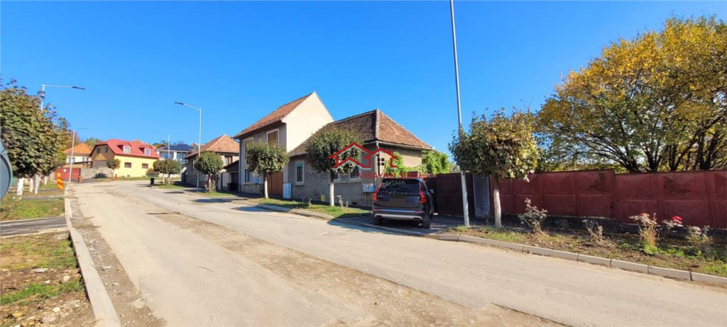 Casa oras Cisndie,la 10 km de Sibiu,comision 0