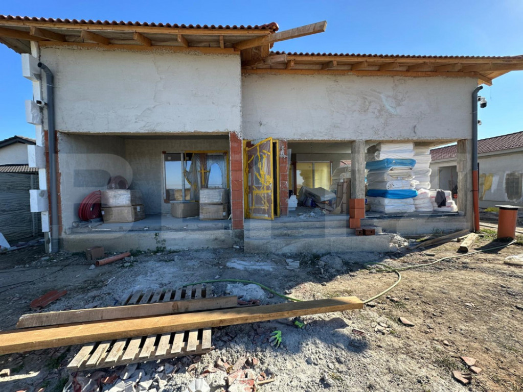 VILĂ DE VÂNZARE ÎN SÂNTANDREI – OPȚIUNE IDEALĂ PENTR