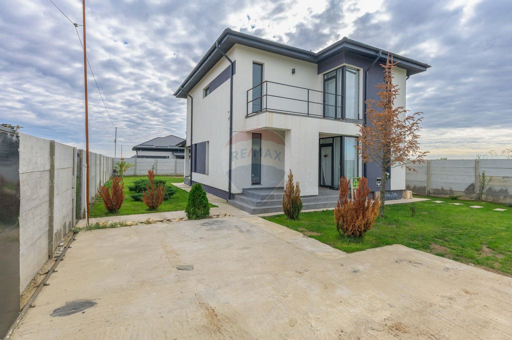 DE VANZARE Casă ecologică 4 camere PREMIUM în Dragomir...