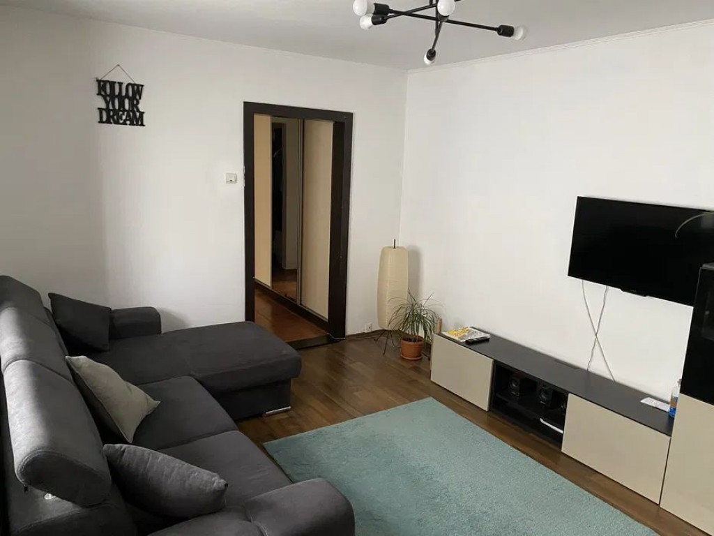 Apartament 3 camere Strada Covasna