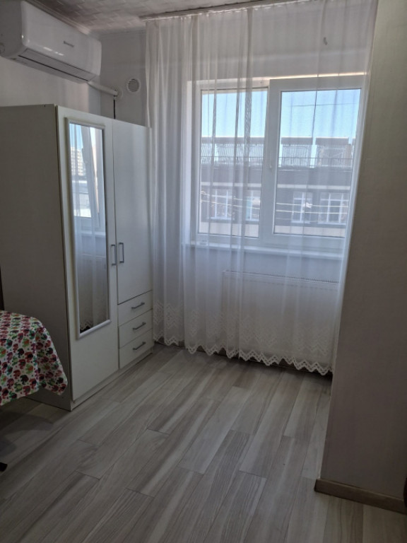 GARSONIERA, 17 M.P, ZONA PODU ROS-TESATURA, ARATA FOARTE BIN