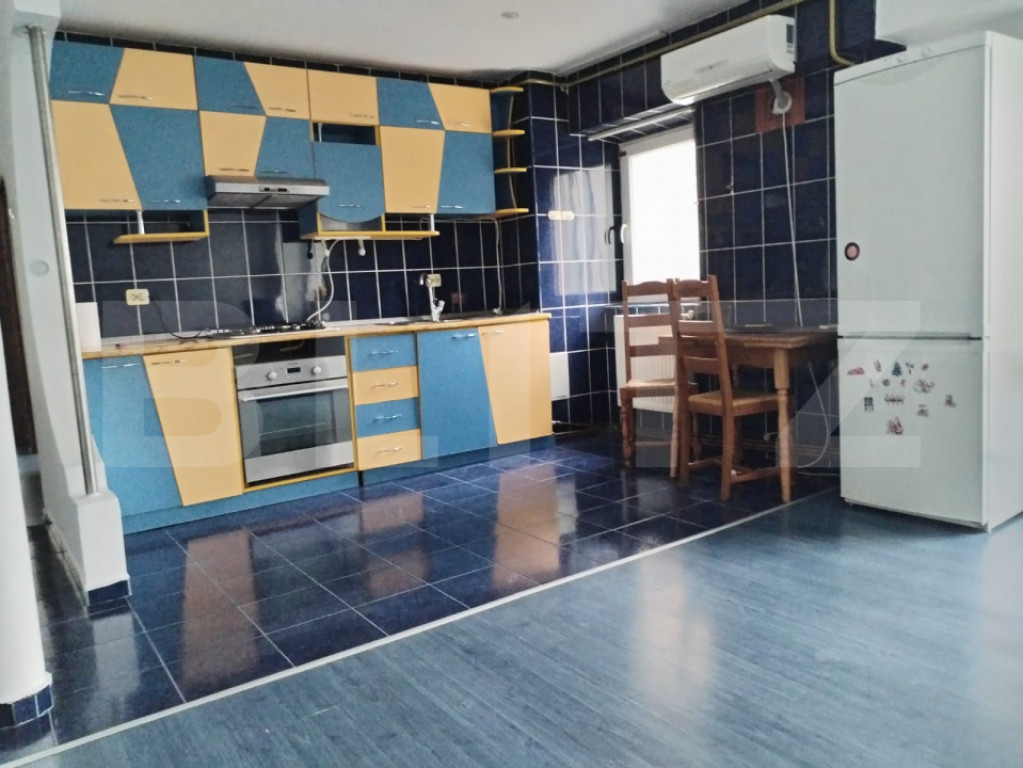 Apartament 3 camere, 70 mp, zona Pacurari