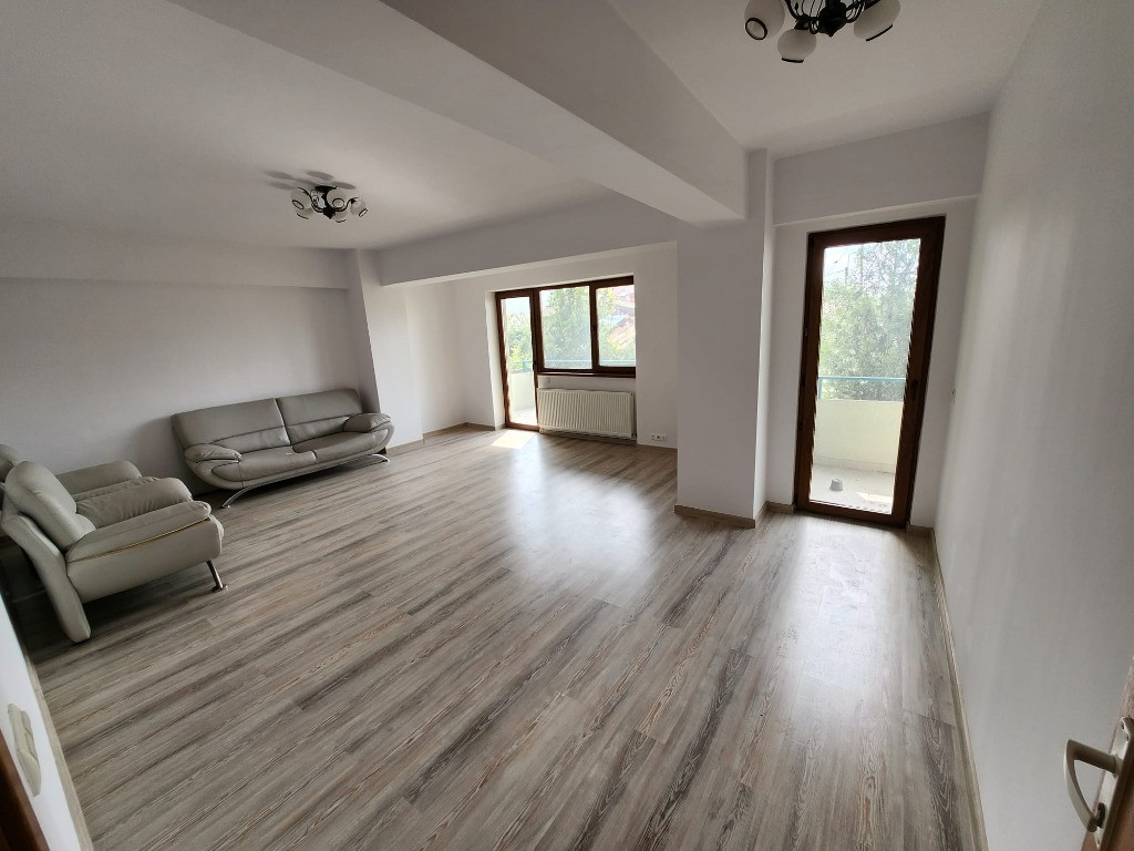 Vanzare apartament 3 camere Ploiesti - str Tudor Vladimirescu