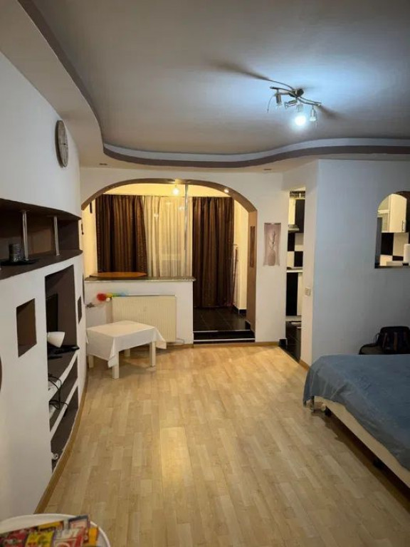 Garsoniera Metrou Titan - 5 minute de mers pe jos