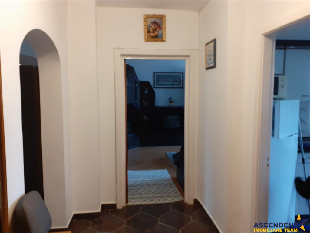 Apartament 3 camere cu terasa, vedere spre Tampa, Astra, Bra