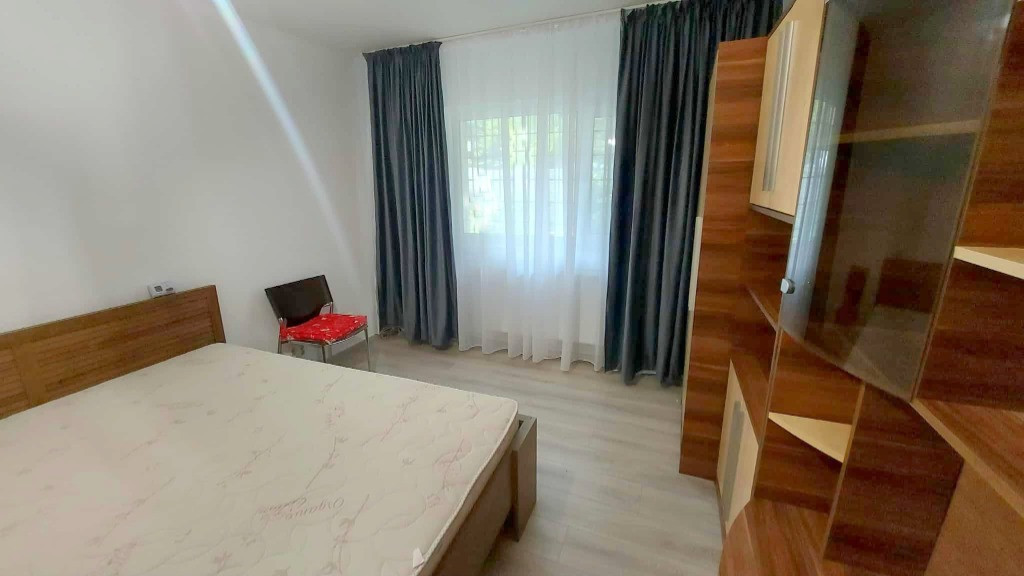 Apartament 1 camera D, Palatul de Justitie, Podul de Fier