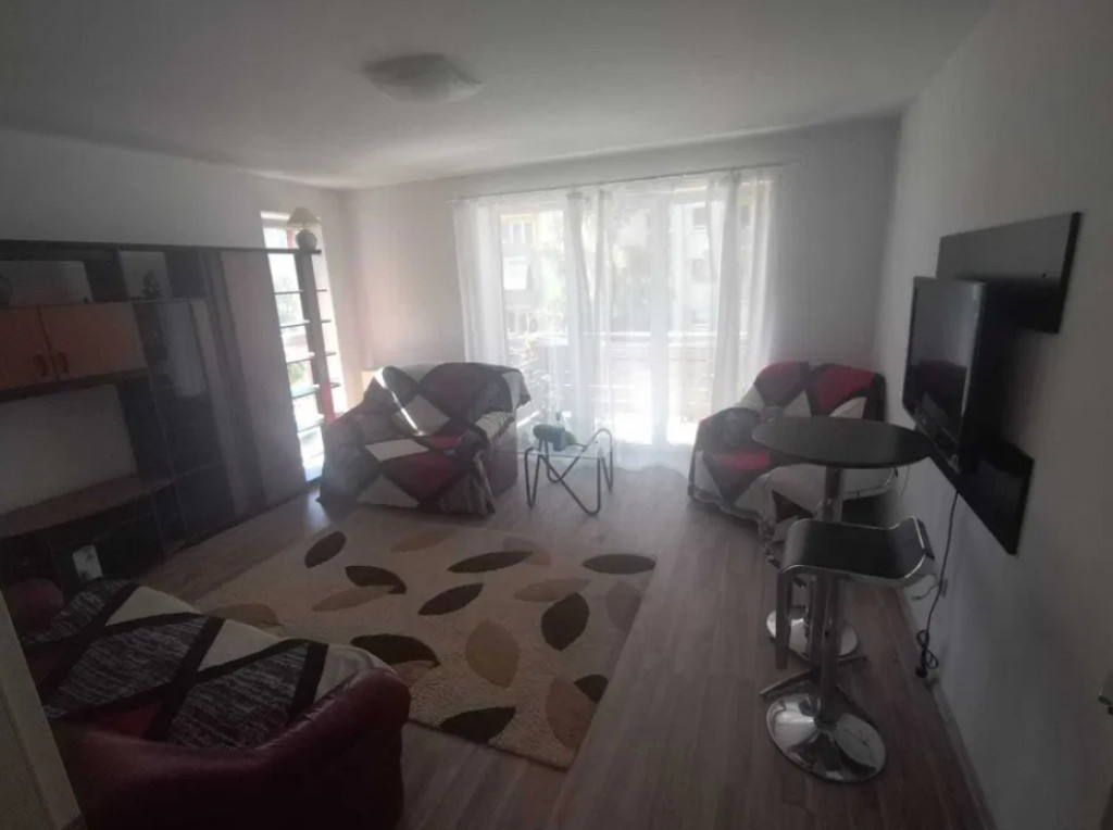 Apartament 2 camere, decomandat - zona Avantgarden