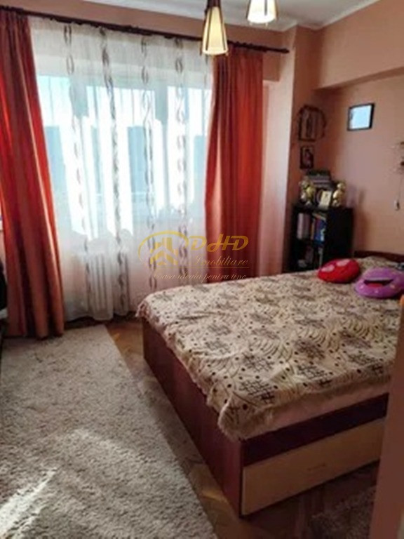 Apartament 3 camere decomandat in Alexandru cel Bun