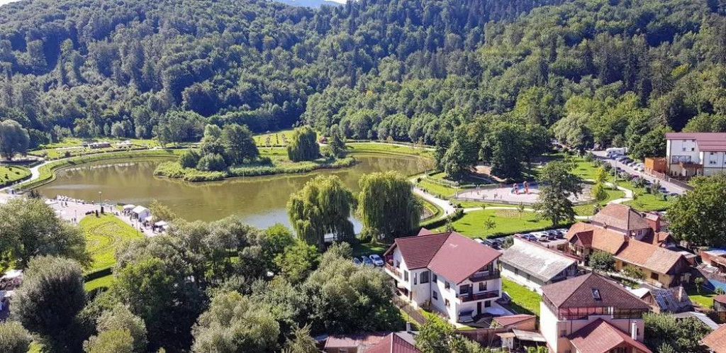 Garsoniera spatioasa, in bloc nou, cu priveliste superba spr