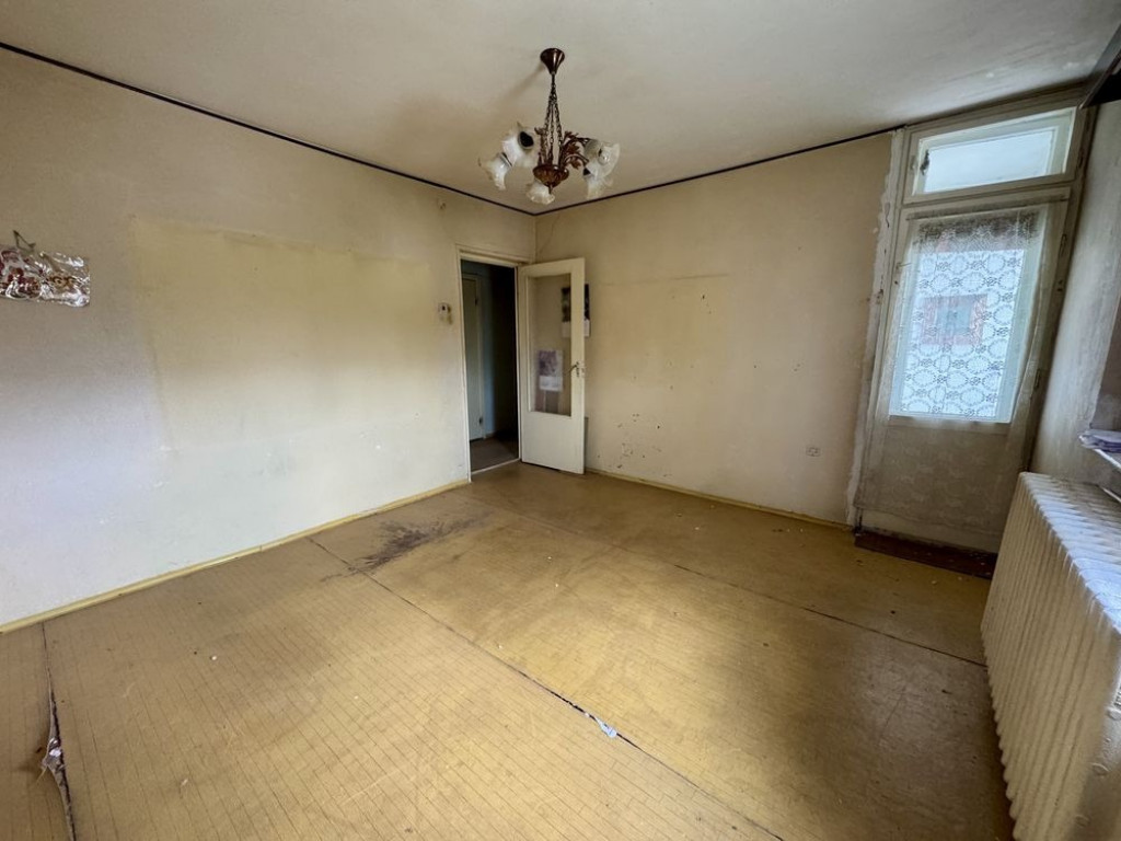 Apartament 2 camere Manastur-str Mehedinti