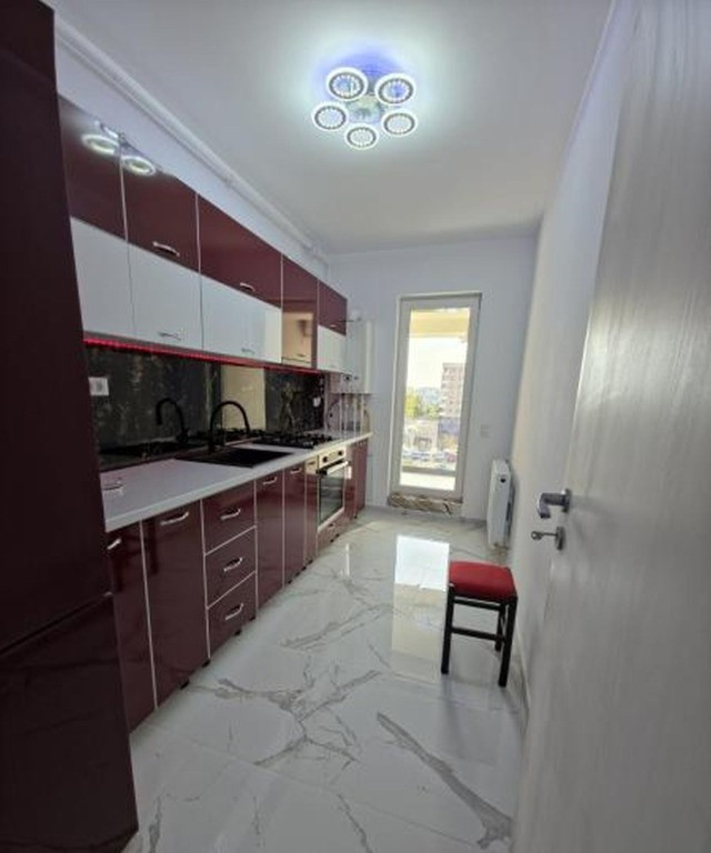 Berceni grand arena cu parcare inclusa