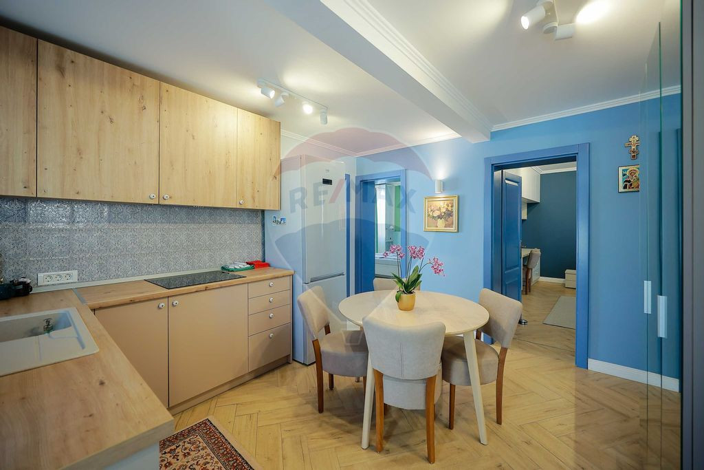 Casă de închiriat cu 3 camere, Ultracentral-Parcul Bră...