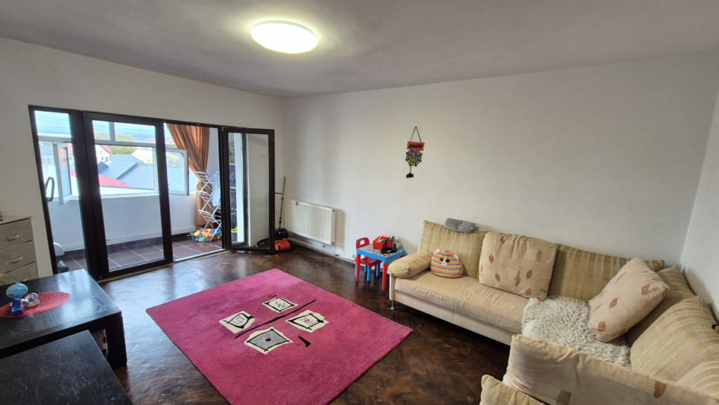 Apartament 3 camere cu boxa inclusa - cartier Traian