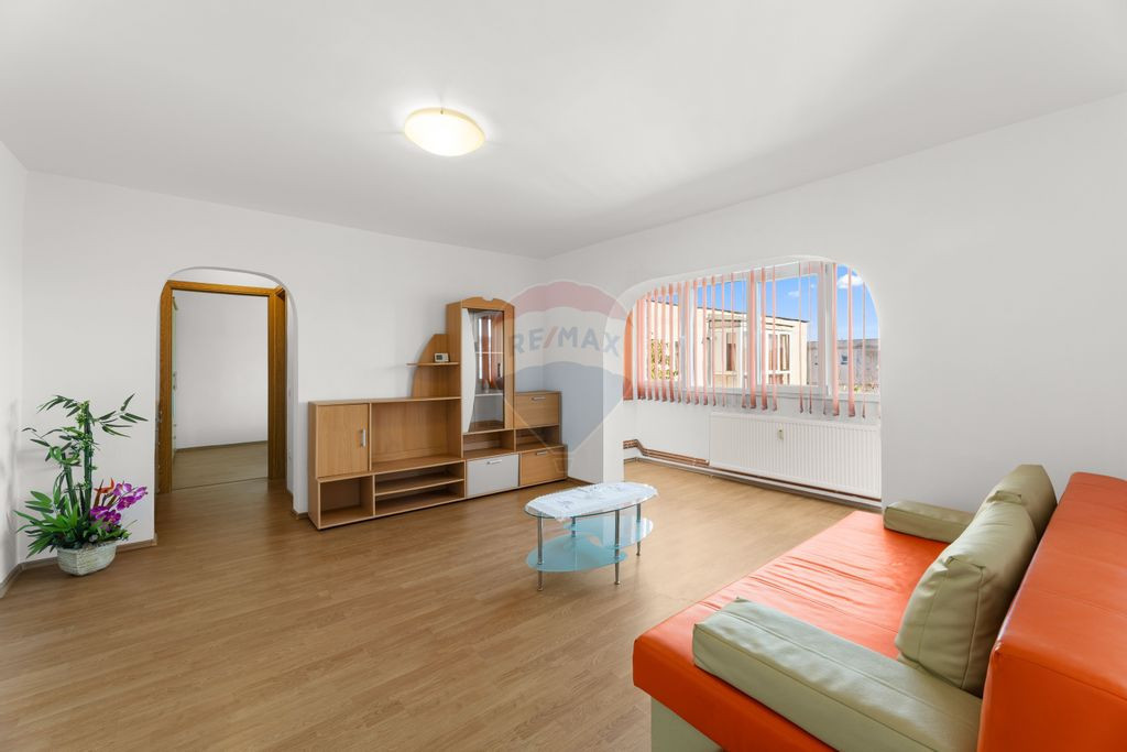 Apartament cu 2 camere de închiriat în zona Micalaca