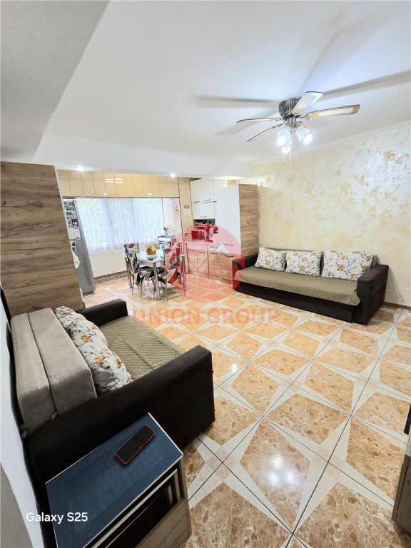 Apartament 3 camere, decomandat, Murfatlar, zona Centrala