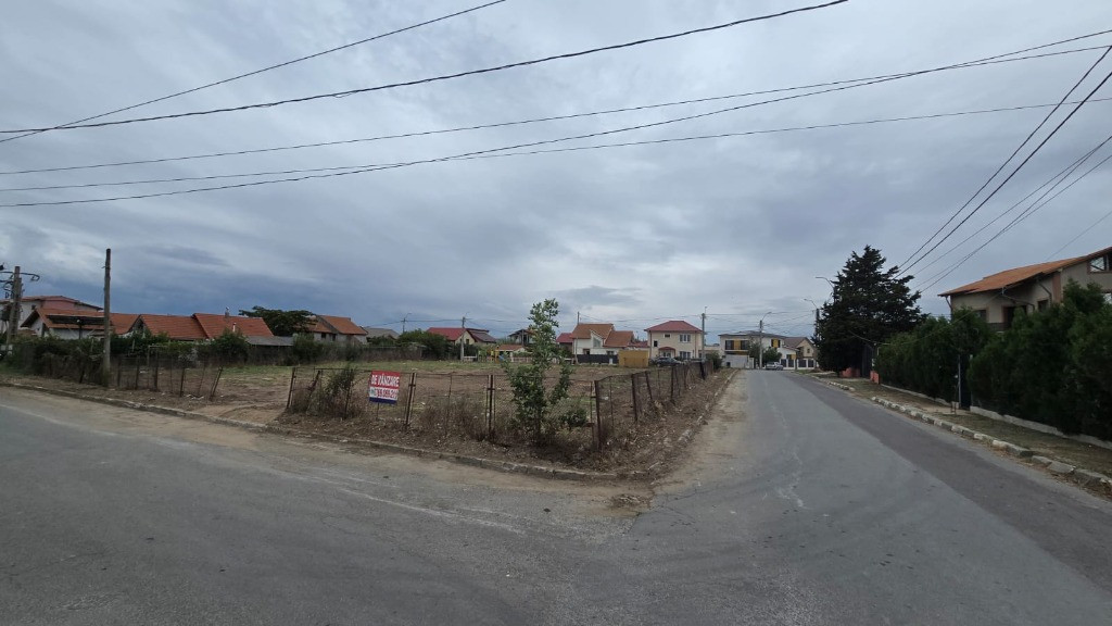 Teren intravilan2289 mp front la 3 strazi ideal dezvoltare imobiliara