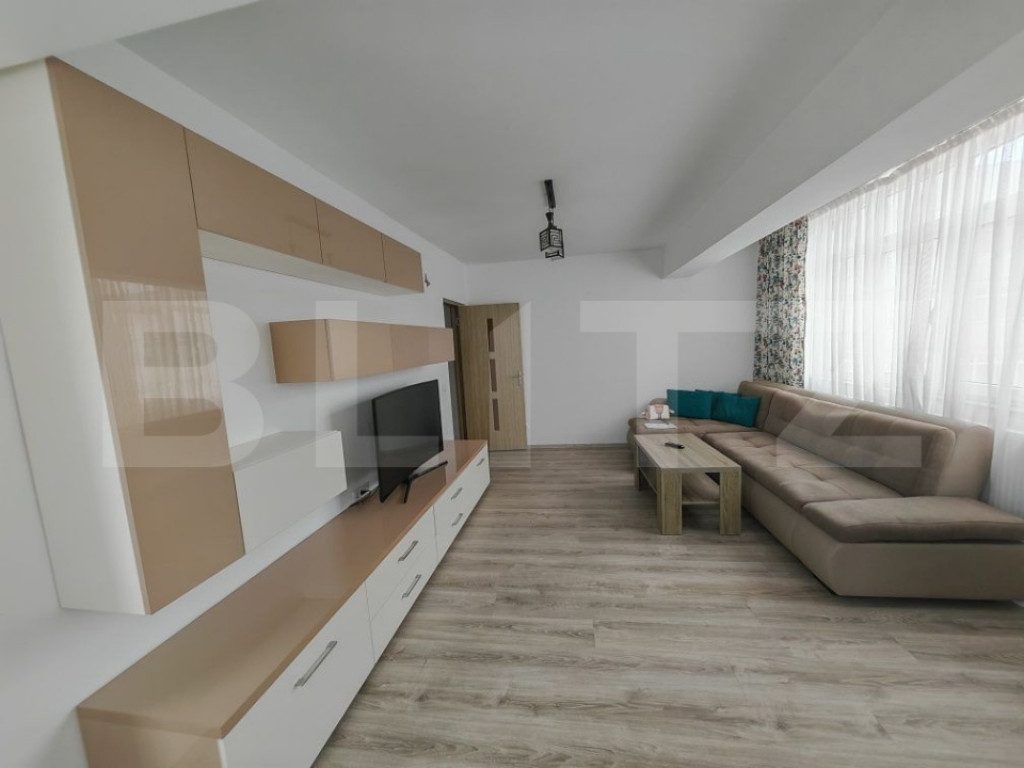 Apartament cu 2 camere, 70 mp, decomandat, Burdujeni