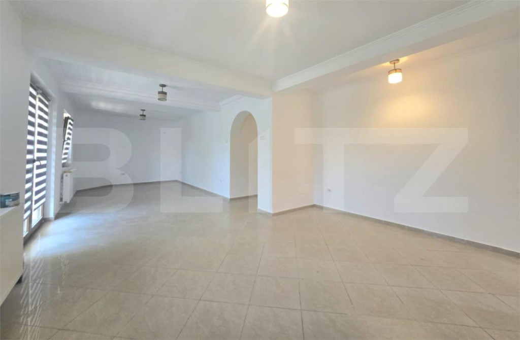 Spatiu comercial 4 camere, 116 mp, zona Cug