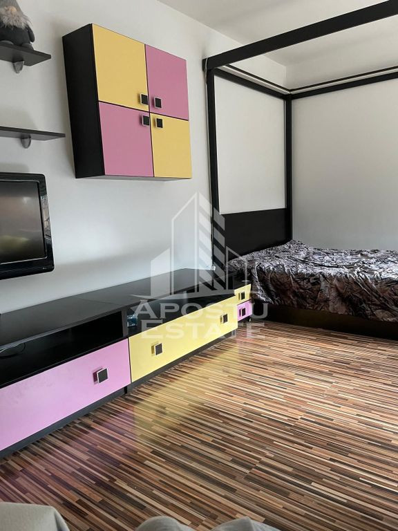 Apartament cu o camera si terasa 14 mp, zona Aradului