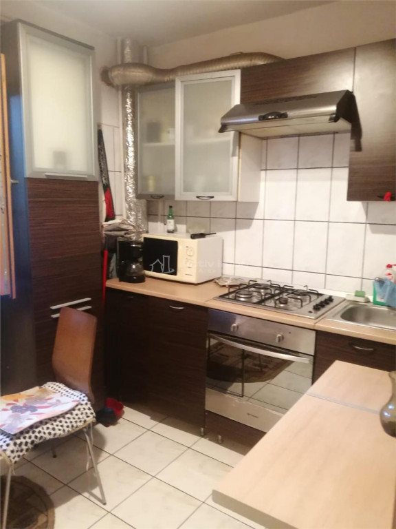 Apartament 4 decomandat, parter , CT - Rovine - Pizzeria Ibi