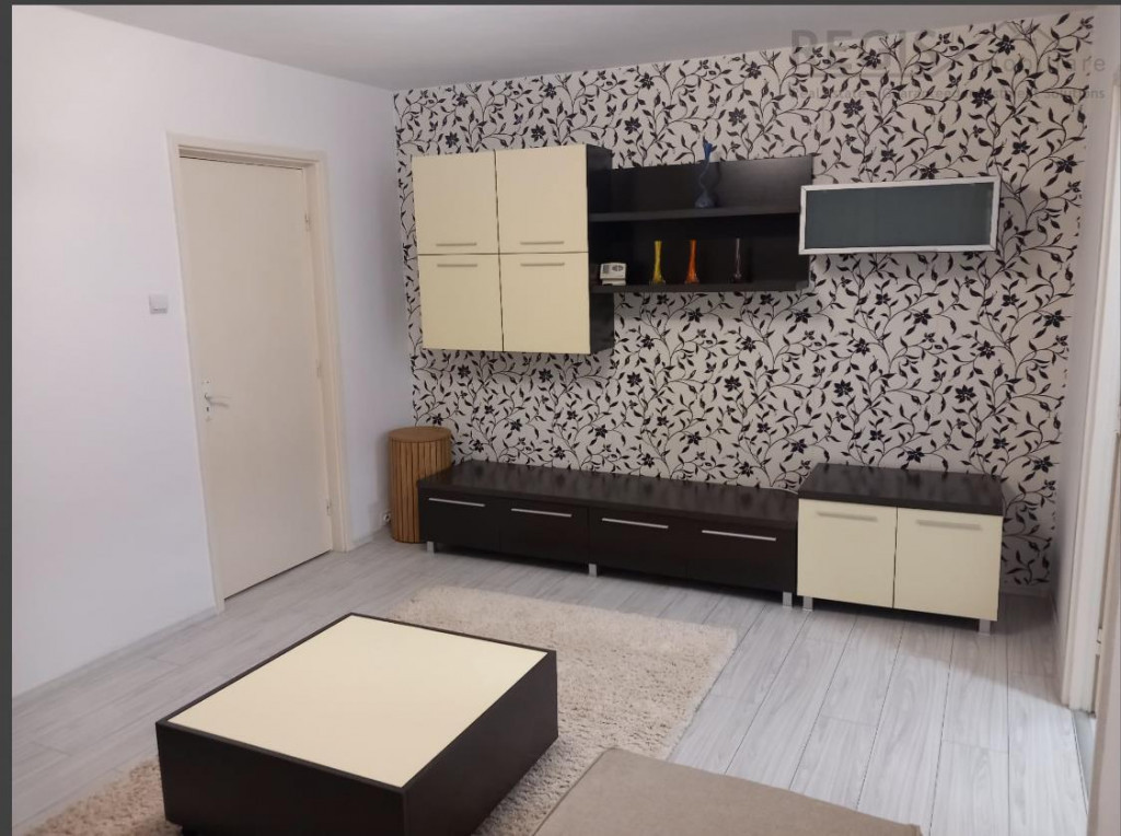 Apartament 2 camere prima ,zona Garii