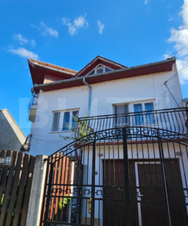 CASA CU 6 CAMERE, 293 MP UTILI SI GARAJ - DEVA