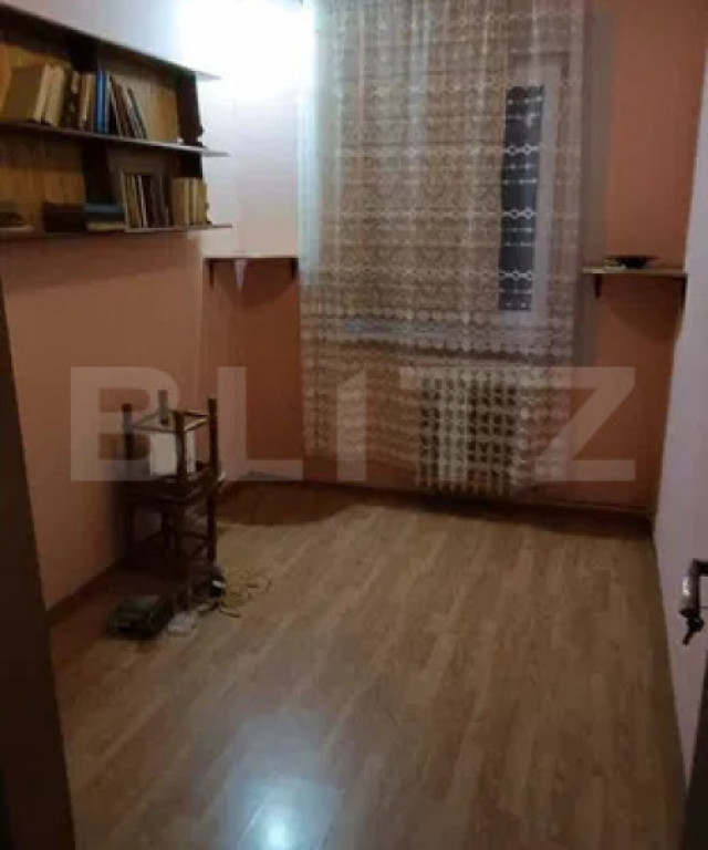 Apartament 3 camere, 43 mp, zona Dâmbu Pietros