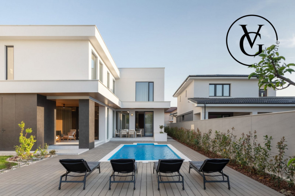 Vila cu 5 camere si piscina incalzita in Pipera