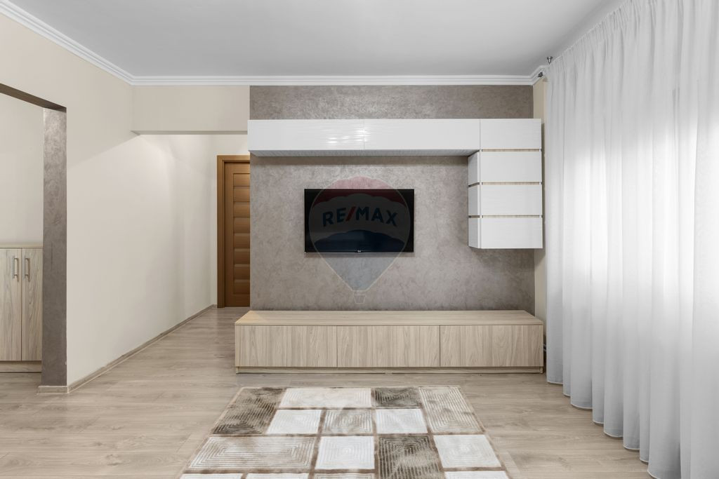 Apartament modern, de închiriat, 3 camere – Micălaca,...