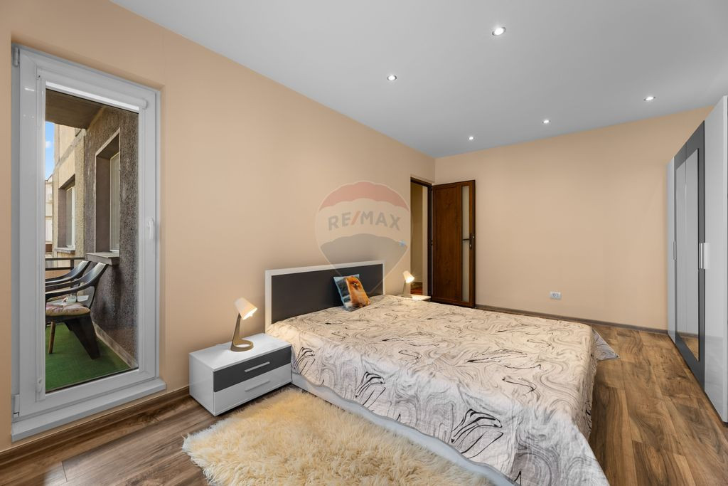 Apartament 2 camere de închiriat Alfa, finisaje premium,...