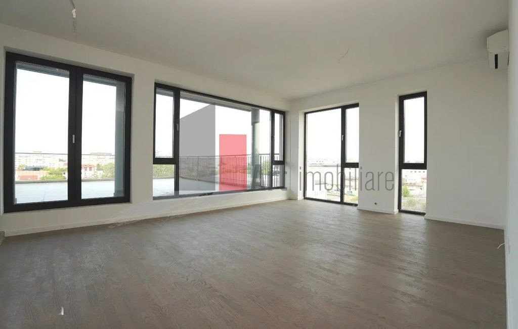 Penthouse NERVA TRAIAN-adiacent, VIEW PANORAMIC, NELOCUIT