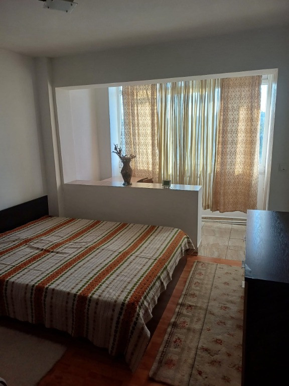 Podu Ros Nicole Iorga -apartament 2 camere decomandat 60 mp