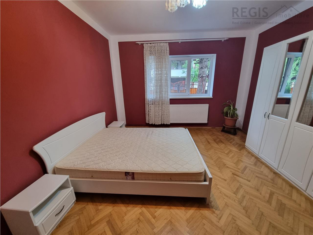 Apartament 3 camere la casa , zona Florilor