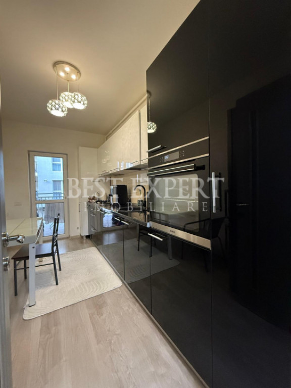 2 Camere Complet Mobilate si Utilate cu Parcare Subterana -M