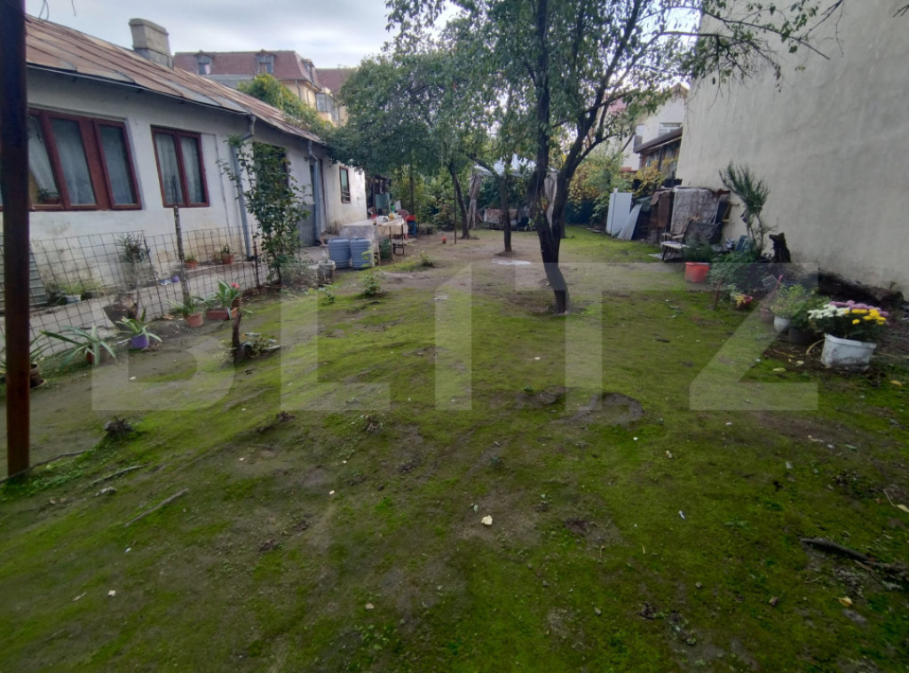 Teren intravilan, 743 mp, deschidere 16m, zona centrala