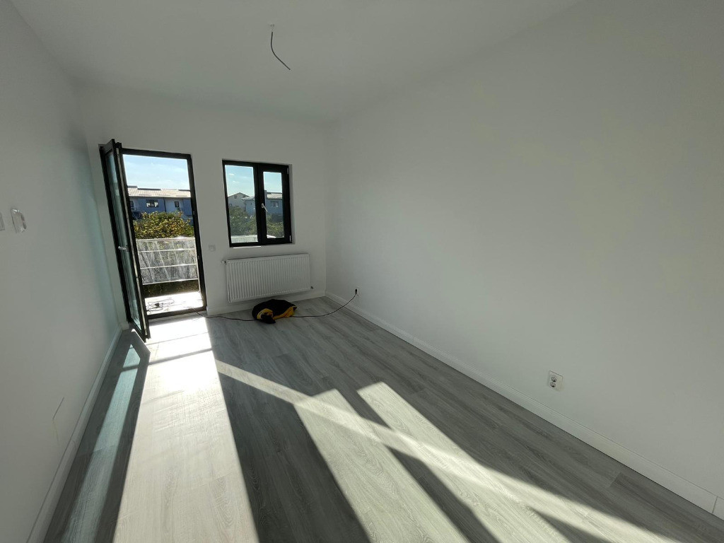 Casa 4 camere|2 locuri de parcare|finisaje de calitate