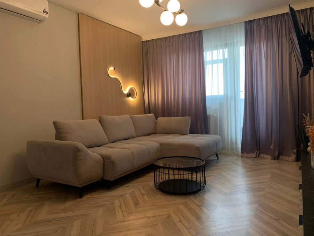 Apartament 2 camere de închiriat | mobilat premium | Piața