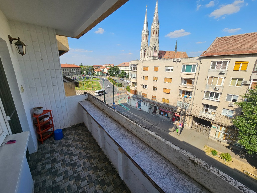 Apartament 2 camere decomandat, Balcescu, amenajat, ideal investitie