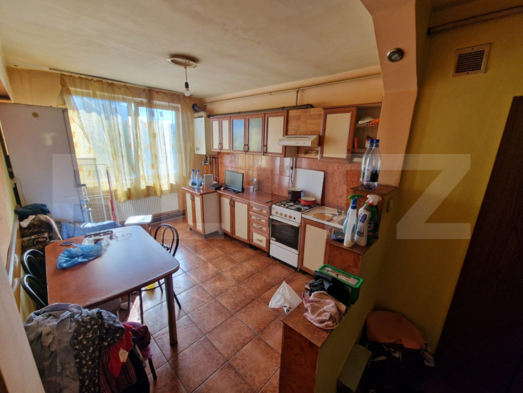 Garsoniera de 36 mp, decomandata, etajul 1, zona Decebal