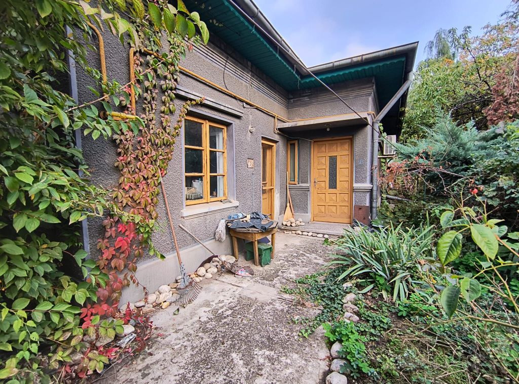 Casa 2 cam la 135k eur de vz. in Giulesti (sau schimb cu ...