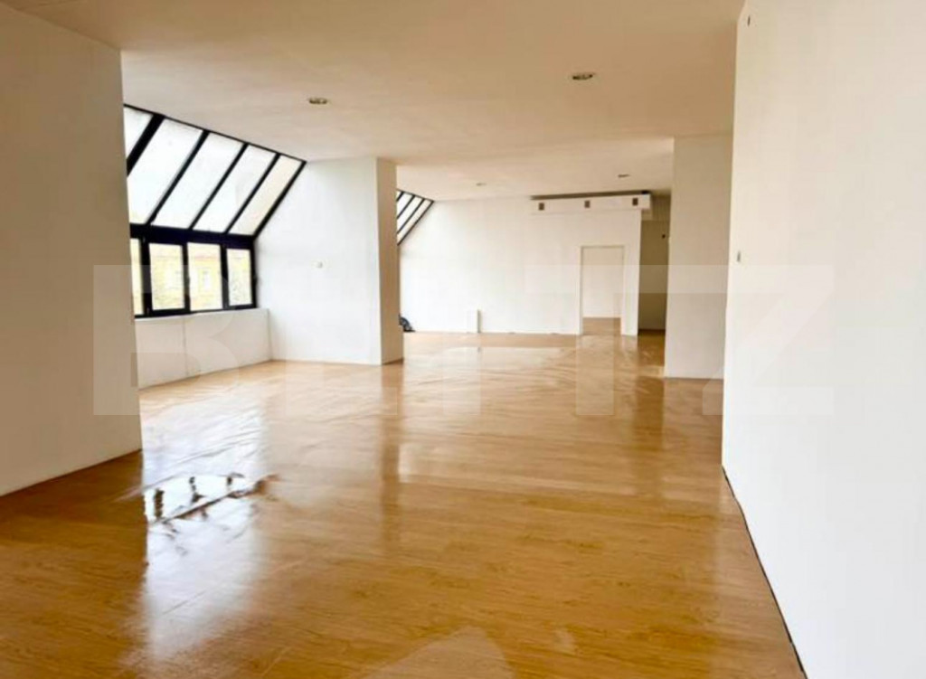 Spatiu comercial sau birouri, 280 mp, zona ultracentrala