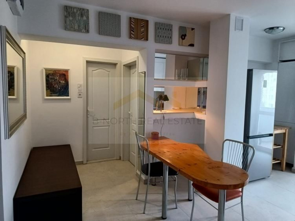 Apartament vis-a-vis Marriott Hotel: central, curat, mode...