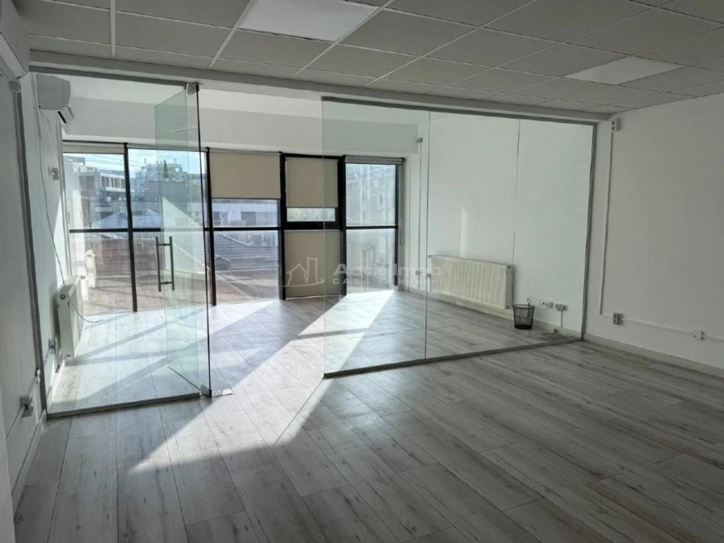 Spatiu Birouri, Piata Unirii (Sitraco), (5 Camere Terasa),