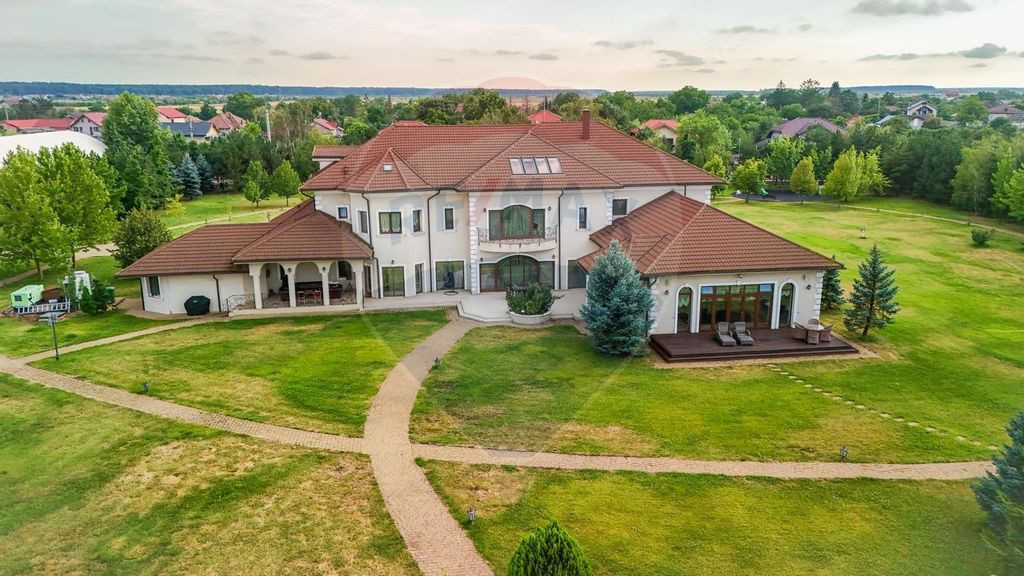 Vanzare/ Inchiriere Vilă de lux pe malul lacului Buftea