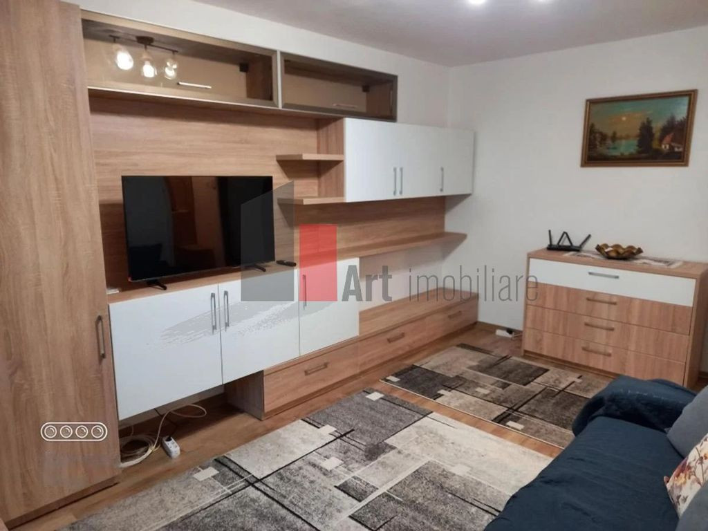Apartament cu 3 camere de inchiriat in zona Turda (oferta...