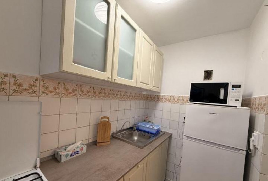 Obor metrou etaj 9 din 10